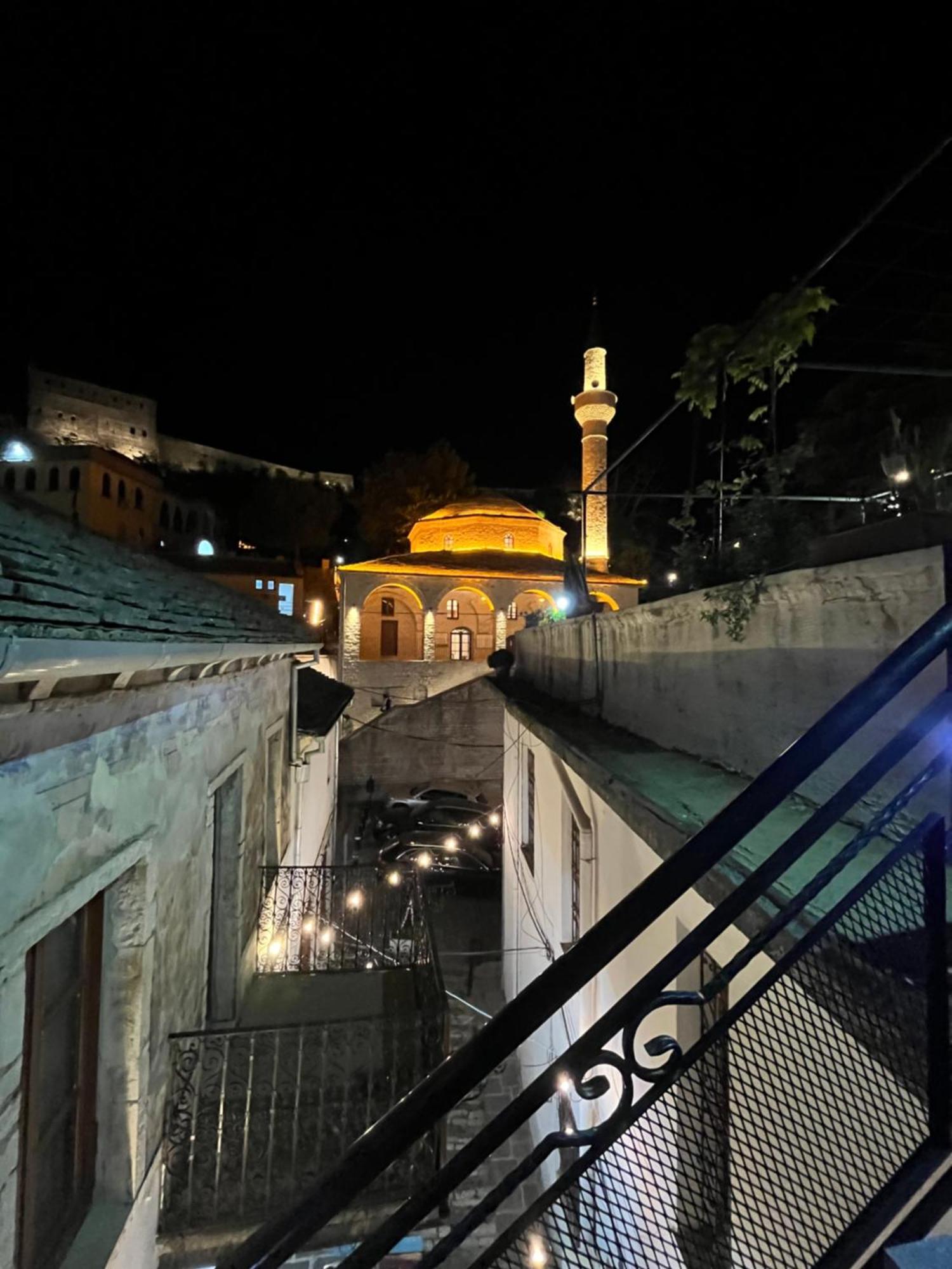 Gjirokastër Andria'S Apartment מראה חיצוני תמונה